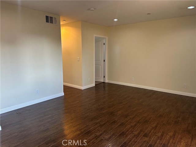 Detail Gallery Image 16 of 23 For 14343 Tiara St #2,  Sherman Oaks,  CA 91401 - 3 Beds | 2 Baths