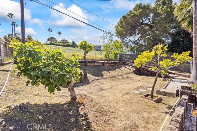 Detail Gallery Image 36 of 43 For 2021 Elanita Dr, San Pedro,  CA 90732 - 3 Beds | 2 Baths