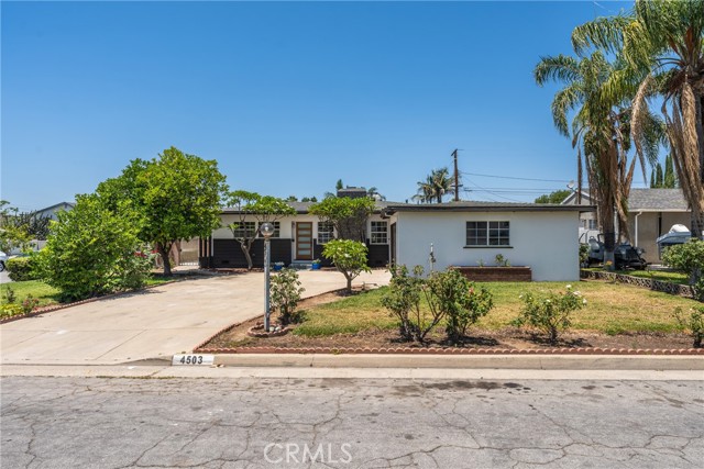 4503 N Glenvina Avenue, Covina CA: https://media.crmls.org/medias/49698daf-7255-4c90-bd86-6622cc71d857.jpg