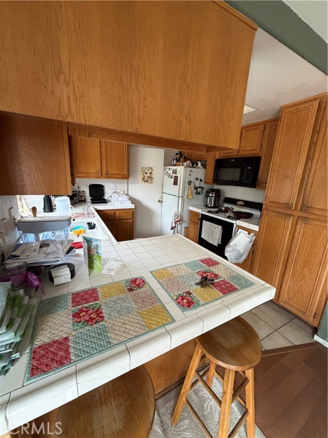 Detail Gallery Image 3 of 6 For 29080 Stonegate Ct, Highland,  CA 92346 - 4 Beds | 3 Baths