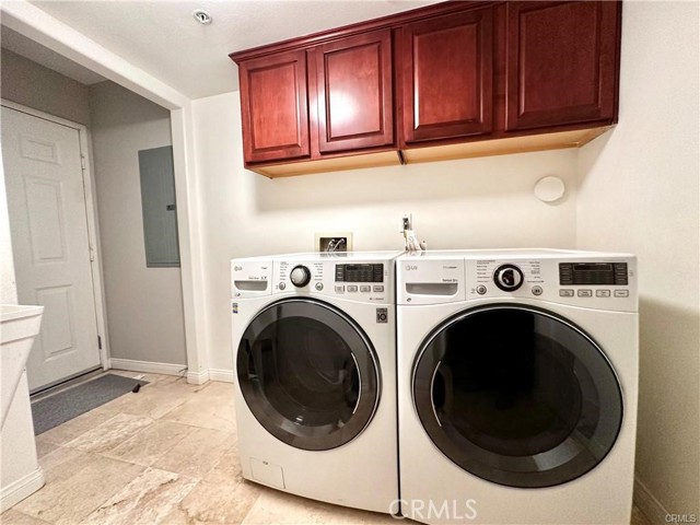 Detail Gallery Image 27 of 29 For 9301 Shirley Ave #50,  Northridge,  CA 91324 - 3 Beds | 3 Baths