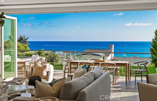 Detail Gallery Image 3 of 47 For 1373 N Coast Hwy, Laguna Beach,  CA 92651 - 3 Beds | 3/1 Baths