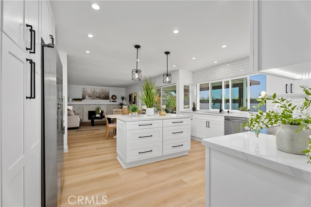 Detail Gallery Image 11 of 50 For 25172 Campina, Mission Viejo,  CA 92691 - 4 Beds | 2/1 Baths