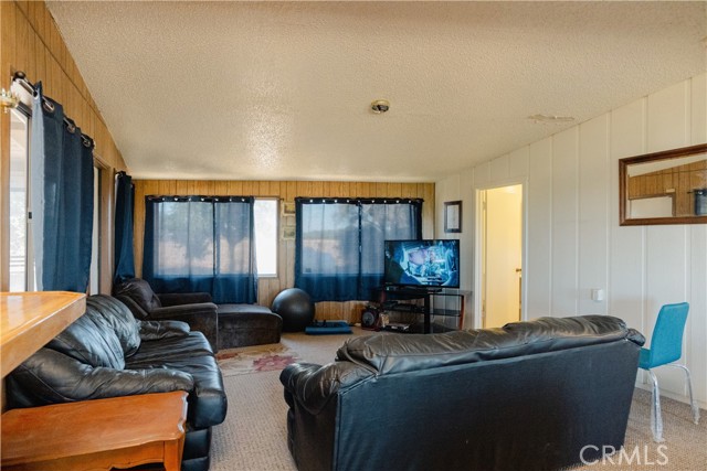 Detail Gallery Image 15 of 56 For 14293 Road 28 1/2, Madera,  CA 93638 - 4 Beds | 2 Baths