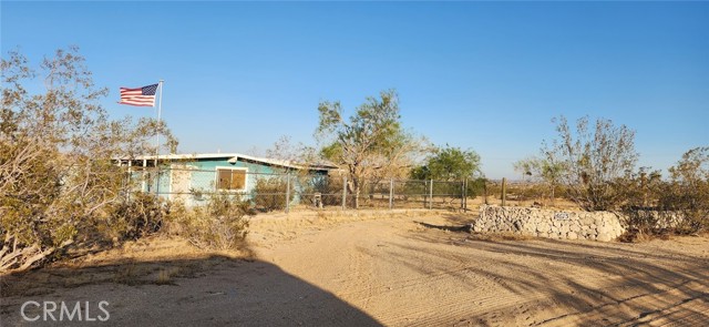 4675 Kickapoo Trail, Landers CA: https://media.crmls.org/medias/496d357e-6033-4101-90d3-25d129c57269.jpg
