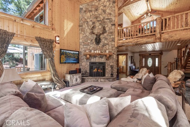 625 Cedar Glen Drive, Big Bear City CA: https://media.crmls.org/medias/496d5755-0c30-4342-9953-6d047367bd8e.jpg