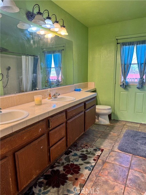 Detail Gallery Image 17 of 22 For 1251 Herzel Ave, Lancaster,  CA 93535 - 4 Beds | 2 Baths