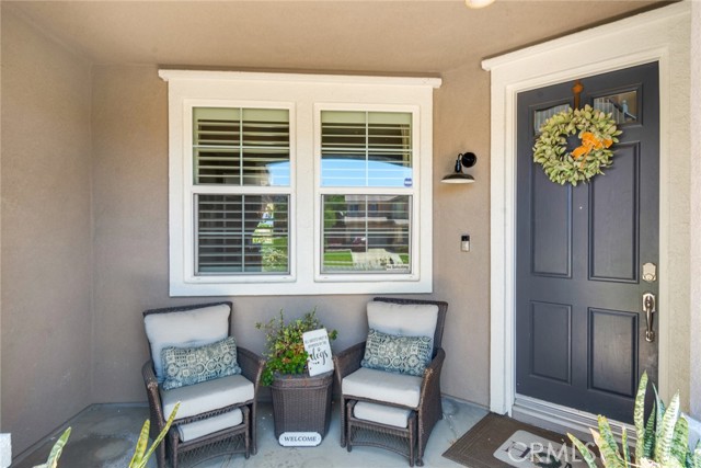 4765 Falconview Court, Fontana CA: https://media.crmls.org/medias/496ddb80-df0c-4a78-bf41-8b3367420ea0.jpg