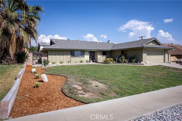Detail Gallery Image 3 of 37 For 5951 Buchanan Ave, San Bernardino,  CA 92404 - 4 Beds | 2 Baths