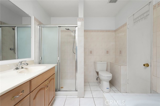 Detail Gallery Image 20 of 25 For 429 E Providencia #B,  Burbank,  CA 91501 - 2 Beds | 1/1 Baths