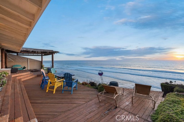 960 Neptune Avenue, Encinitas CA: https://media.crmls.org/medias/497011e2-791a-40e6-baf4-e8ad712e5662.jpg