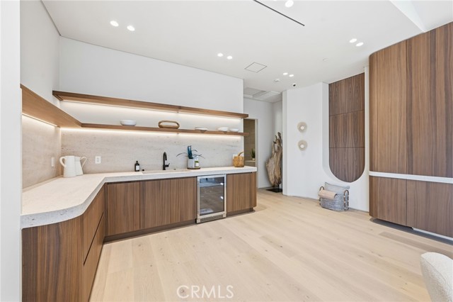 Detail Gallery Image 38 of 41 For 16782 Otsego, Encino,  CA 91436 - 6 Beds | 6/1 Baths