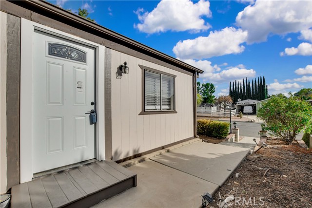 Detail Gallery Image 5 of 36 For 24650 Rooster Rd, Wildomar,  CA 92595 - 4 Beds | 2 Baths