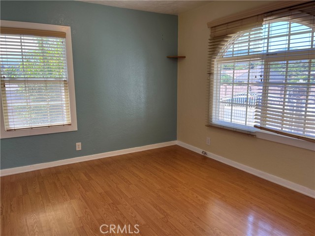 Detail Gallery Image 11 of 25 For 19260 Diplomat Ave, Corona,  CA 92881 - 2 Beds | 2 Baths