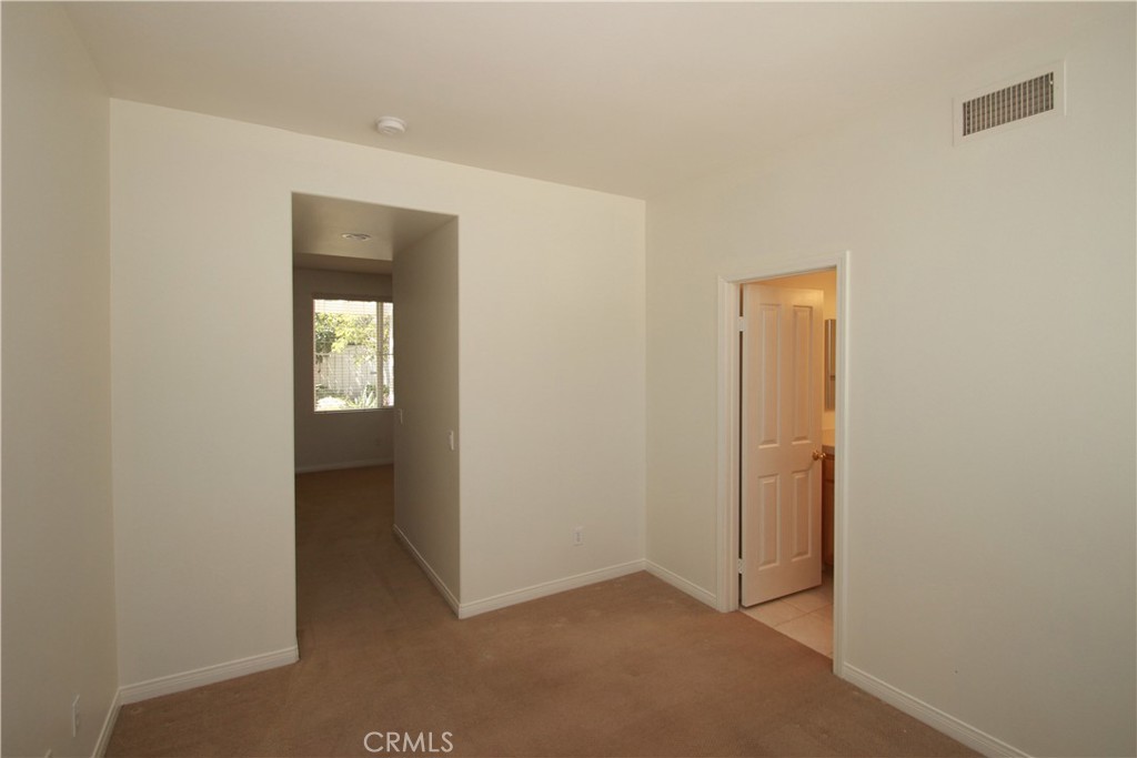 4971e199 4b3f 4120 B64b Ac259652b06a