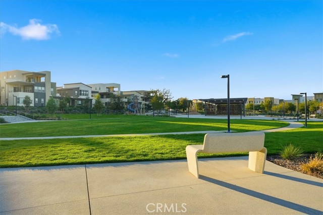 Detail Gallery Image 38 of 47 For 27323 Seven Oaks Ln, Valencia,  CA 91381 - 3 Beds | 3/1 Baths