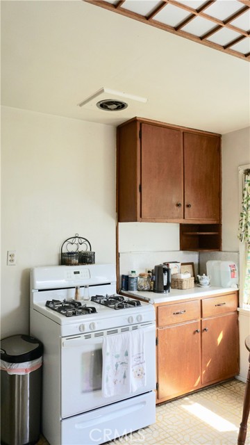 Detail Gallery Image 8 of 48 For 2213 N Valley St, Burbank,  CA 91505 - 3 Beds | 1 Baths