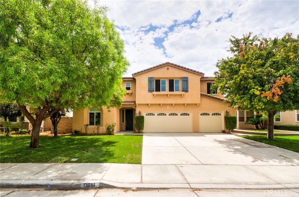 13651 Amberview Place, Eastvale, CA 92880