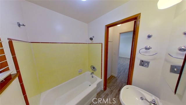 Detail Gallery Image 14 of 25 For 519 Poppy Ave, Corona Del Mar,  CA 92625 - – Beds | – Baths