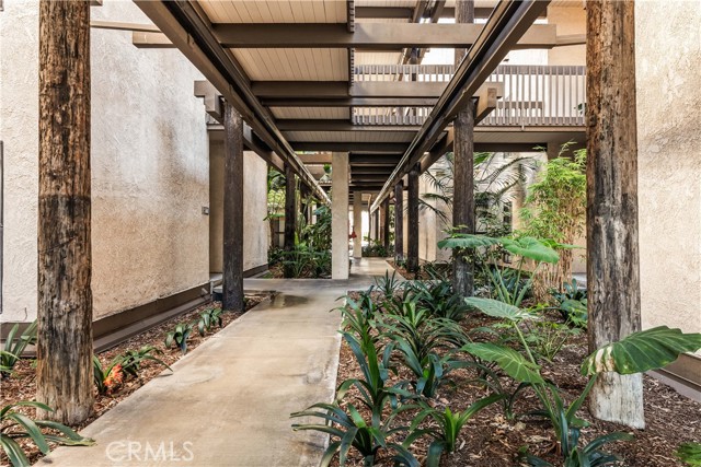 Detail Gallery Image 32 of 32 For 5217 Marina Pacifica Key #20,  Long Beach,  CA 90803 - 1 Beds | 1 Baths