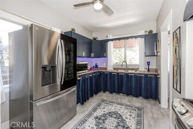 1010 N Madison Avenue, Pasadena CA: https://media.crmls.org/medias/4973ccef-fb10-4a94-8dce-f352f70d24be.jpg