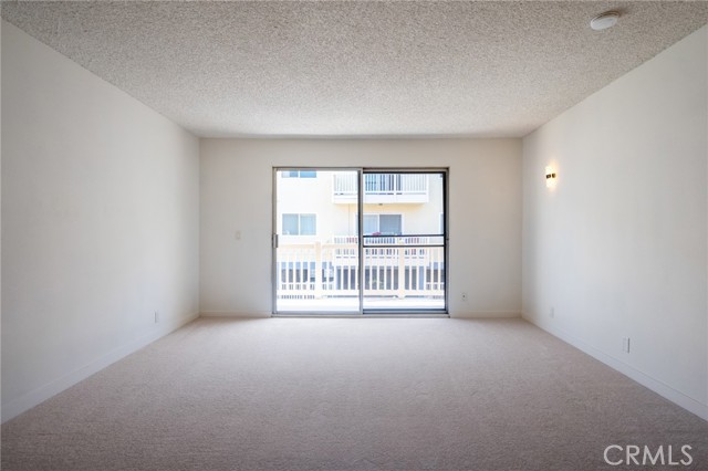 1707 Pacific Coast Highway, Hermosa Beach, California 90254, 1 Bedroom Bedrooms, ,1 BathroomBathrooms,Residential,For Sale,Pacific Coast Highway,SB26076902
