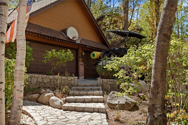 Detail Gallery Image 8 of 66 For 951 Osprey Ln, Lake Arrowhead,  CA 92352 - 4 Beds | 4 Baths