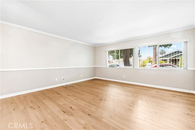 Detail Gallery Image 7 of 32 For 360 Gladys Avenue #6,  Long Beach,  CA 90814 - 2 Beds | 1/1 Baths