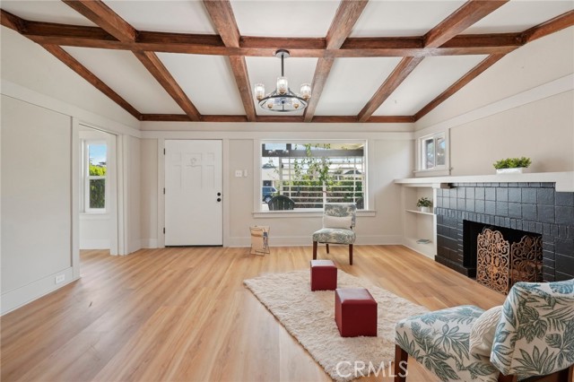 Detail Gallery Image 14 of 37 For 4265 S Hobart Bld, Los Angeles,  CA 90062 - 3 Beds | 2 Baths