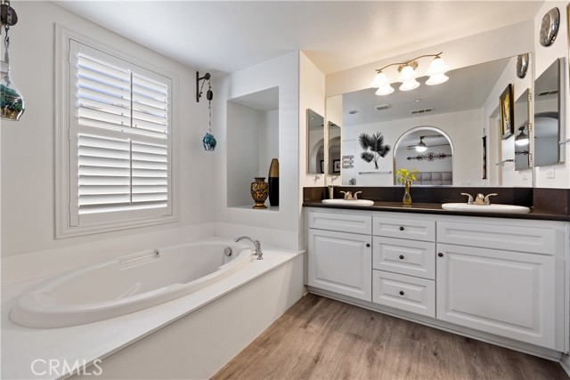 Detail Gallery Image 19 of 32 For 4424 Owens St #105,  Corona,  CA 92883 - 2 Beds | 2/1 Baths