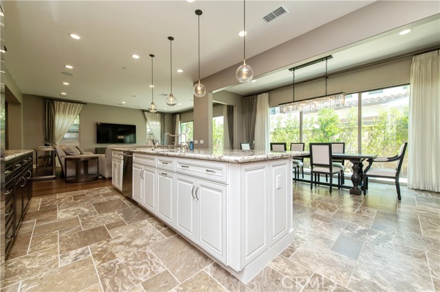 Detail Gallery Image 17 of 57 For 56 Dunmore, Irvine,  CA 92620 - 5 Beds | 5/1 Baths