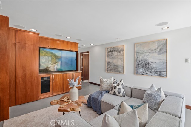 Detail Gallery Image 20 of 31 For 31532 Valido Rd, Laguna Beach,  CA 92651 - 4 Beds | 4/1 Baths