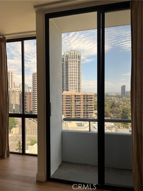 Detail Gallery Image 18 of 26 For 10660 Wilshire Bld #1707,  Los Angeles,  CA 90024 - 3 Beds | 3/1 Baths