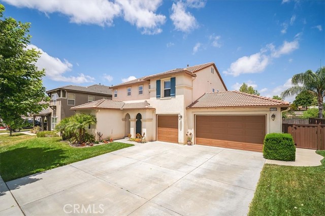 Detail Gallery Image 3 of 44 For 32804 Red Carriage Rd, Winchester,  CA 92596 - 5 Beds | 3 Baths