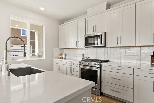 Detail Gallery Image 10 of 38 For 1421 W Sunrise Ln, San Pedro,  CA 90732 - 4 Beds | 3/1 Baths