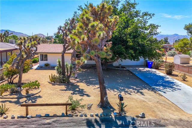 Image 3 for 7976 Joshua Ln, Yucca Valley, CA 92284