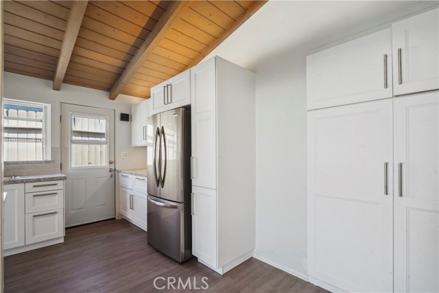 Detail Gallery Image 19 of 45 For 16433 Kingsbury St, Granada Hills,  CA 91344 - 4 Beds | 2 Baths