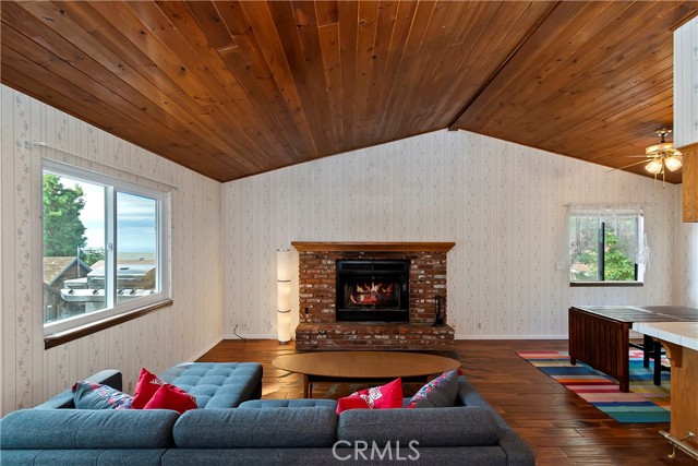 Gas starter fireplace