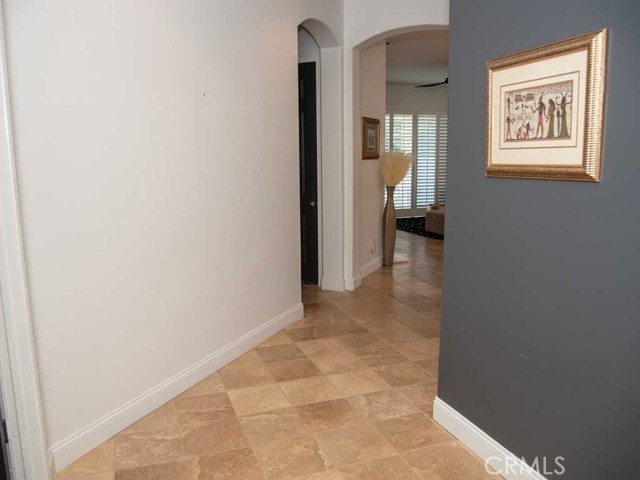 Detail Gallery Image 8 of 26 For 1041 Riviera Ct, Beaumont,  CA 92223 - 2 Beds | 2 Baths