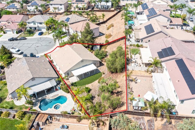 29100 Blue Spruce Circle, Menifee CA: https://media.crmls.org/medias/49788157-bd00-43d7-a054-abb884e7b94d.jpg