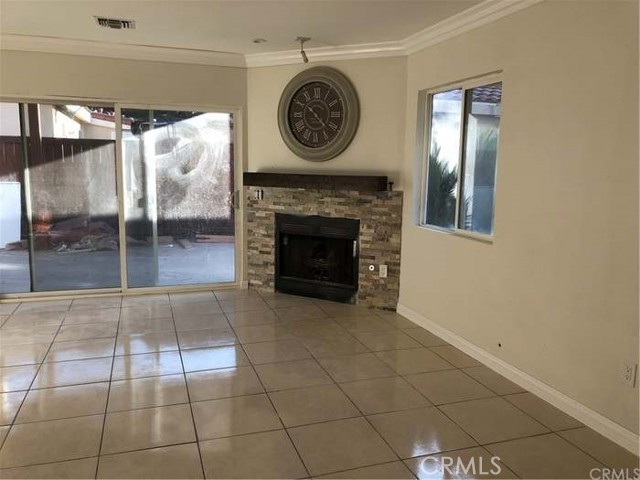 Detail Gallery Image 8 of 15 For 10449 Pioneer Bld, Santa Fe Springs,  CA 90670 - 4 Beds | 2 Baths