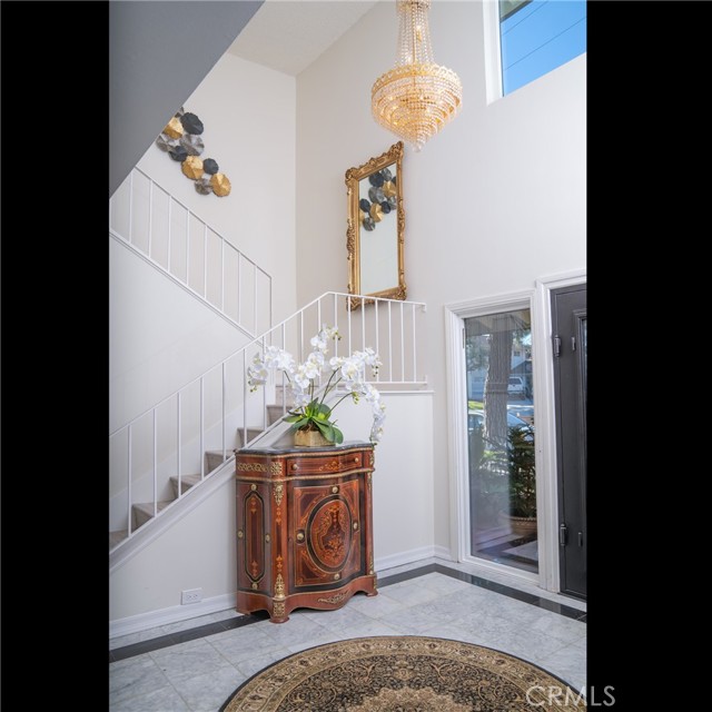 Detail Gallery Image 20 of 70 For 10660 Melvin Ave, Porter Ranch,  CA 91326 - 5 Beds | 3/1 Baths