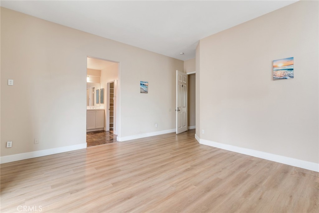 MLS #WS25187094 img 15