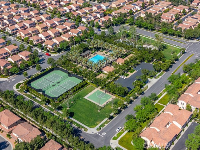 Detail Gallery Image 42 of 47 For 55 Parkdale, Irvine,  CA 92620 - 4 Beds | 4 Baths