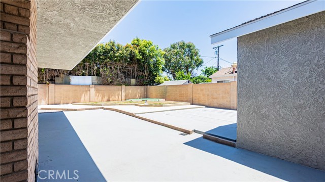 Image 32 of 35 For 5449 Fairbrook Street