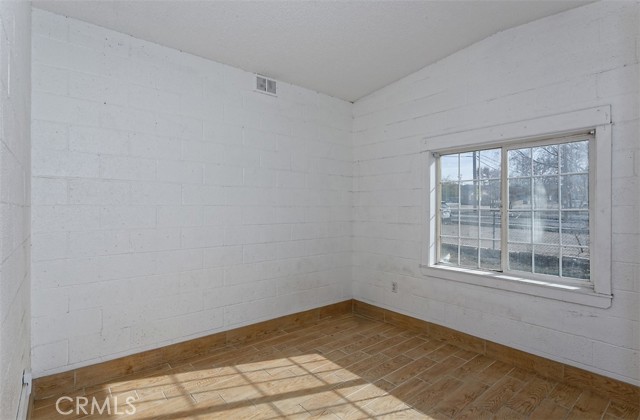 19288 3rd, Oro Grande CA: https://media.crmls.org/medias/497bd95b-ca06-47ae-966f-79f7a8cdcac7.jpg