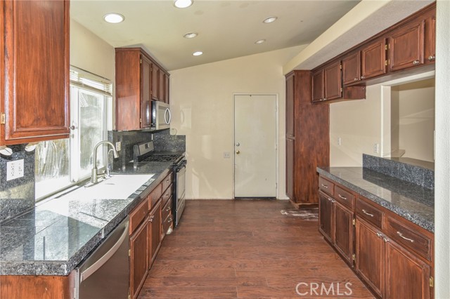 Detail Gallery Image 19 of 45 For 1056 Titus Ct, San Jacinto,  CA 92583 - 3 Beds | 2 Baths