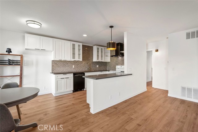Detail Gallery Image 6 of 25 For 17034 Colima Rd #126,  Hacienda Heights,  CA 91745 - 1 Beds | 1 Baths