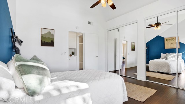 Detail Gallery Image 15 of 31 For 19431 57d Rue De Valore, Lake Forest,  CA 92610 - 2 Beds | 2 Baths