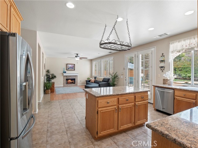 Detail Gallery Image 9 of 40 For 26332 Oakdale Canyon Ln, Canyon Country,  CA 91387 - 5 Beds | 3 Baths